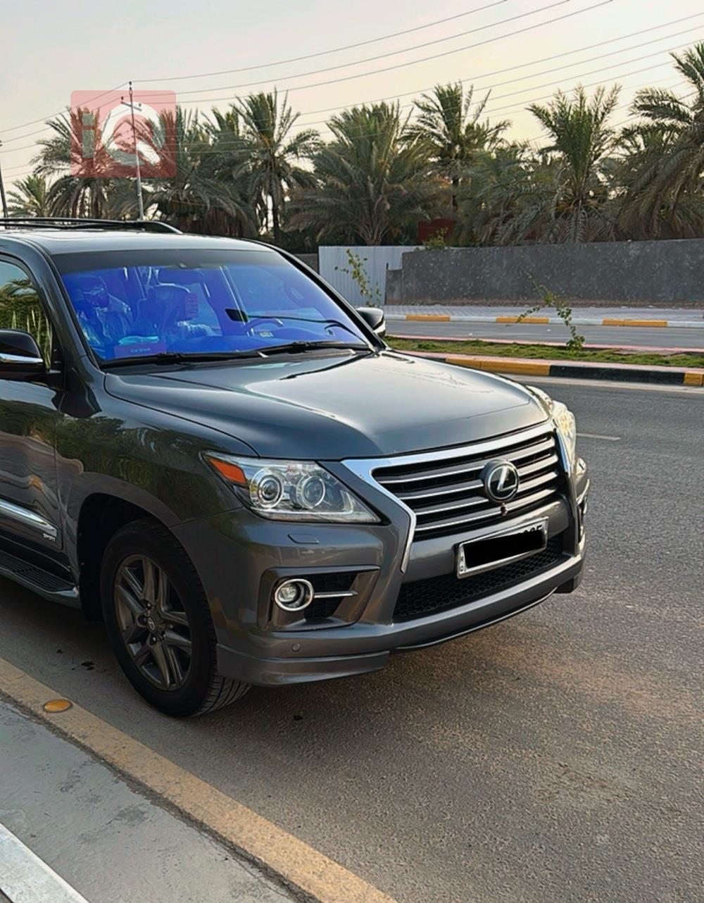 Lexus LX